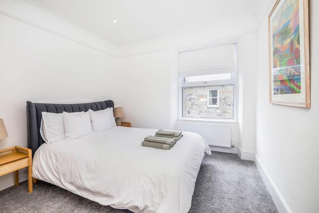 Modernised Townhouse Centrally Located Incl Parking Apartamento Penzance
